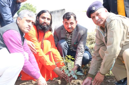 आदर्श केन्द्रीय कारागार कण्डा” में कैदियों के चारित्रिक विकास व “नशामुक्त शिवरात्रि” पर कार्यशाला। युवा वर्ग में क्रान्ति और विश्व में शांति का मूल है:   स्वामी विज्ञानानंद।