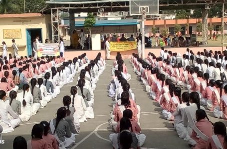 दूसरे दिन भी स्कूल नही पहुंचे 40 छात्र /बसें न रुकने से संगड़ाह में पेश आई समस्या  /छात्र कर चुके हैं एचआरटीसी के खिलाफ प्रदर्शन।