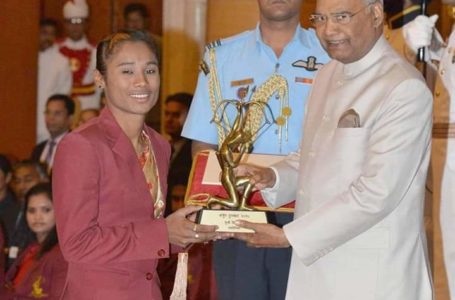 बेटी है अनमोल…. हिमा दास ने 1 माह में 6 गोल्ड मेडल जीत कर दिखाया विश्व भर में अपनी व देश की प्रतिभा का दमखम