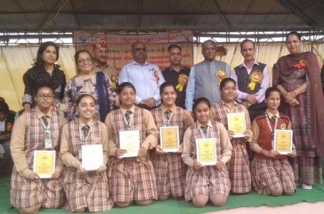 तीन दिवसीय जिला स्तरीय बाल विज्ञान का हुआ समापन्न/ SCIENTIFIC SKIT COMPETITION” द स्कॉलर होम प्रथम ।