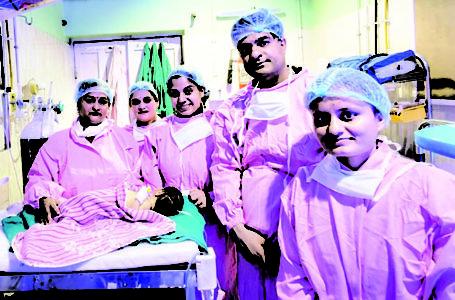 मेडिकल कालेज नाहन की टीम ने 15 दिन के बच्चे को दिया नया जीवन