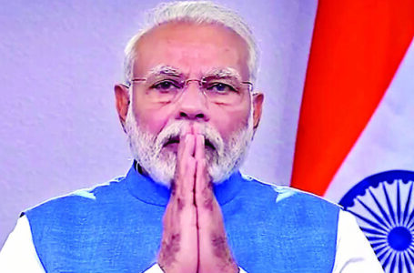मोदी सरकार के फैन हुए राहुल गांधी |
