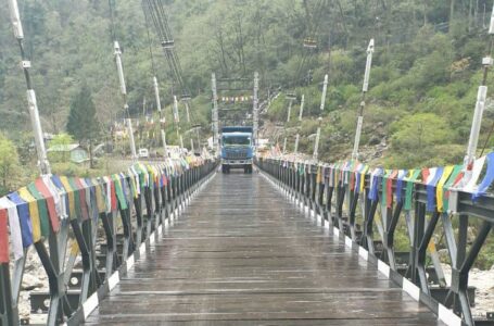उत्तरी सिक्किम में सीमा सड़क संगठन द्वारा तीस्ता नदी पर निर्मित पुल यातायात के लिए खुला