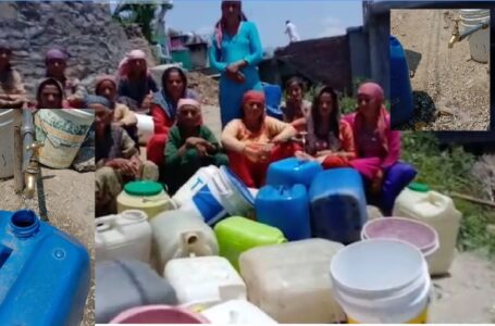 गुद्दी मानपुर के ग्रामीणों की पीने के पानी की किलत दूर , गांव पहुँचा पानी ,ग्रामीणों ने किया जई का धन्यवाद
