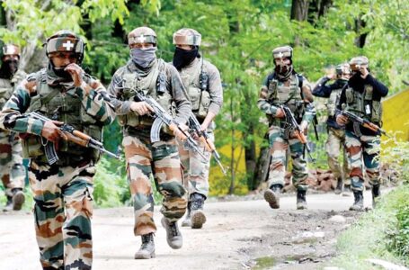 जम्मू-कश्मीर में दो आतंकी ढेर; एक पकड़ा, हमले की साजिश नाकाम