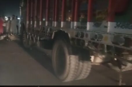 बद्रीपुर के समीप एक तेज़ रफ़्तार ट्रक ने बाइक सवार कुचला