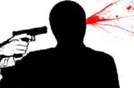 हमीरपुर जिला के एसएसबी में तैनात 50 वर्षीय कमांडर विश्वजीत शर्मा ने खुद को मारी गोली