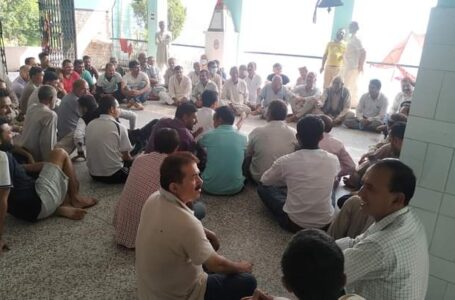 ऐतिहासिक निर्णय- कभी एशिया के सबसे अमीर गांव रहे कमरऊ में पंचायत चुनावों में मांस- मदिरा परोसना पूर्णतया बंद।