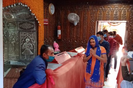आश्विन नवरात्र पर्व के सातवे दिन लगभग 4000 श्रद्वालुओं ने माता के दर्शन कर माता का आर्शीवाद प्राप्त किया।