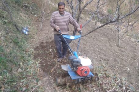 पावर वीडर तथा ब्रश कटर लाया सूरज पाल के जीवन में खुशहाली  