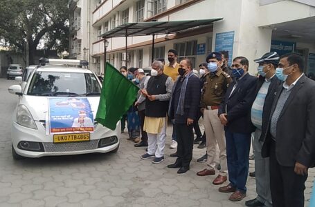 पांवटा की 38 पंचायत मे जागरूकता फैलाने के लिए उर्जा मंत्री ने दो वाहनों को हरी झंडी दिखाकर किया रवाना