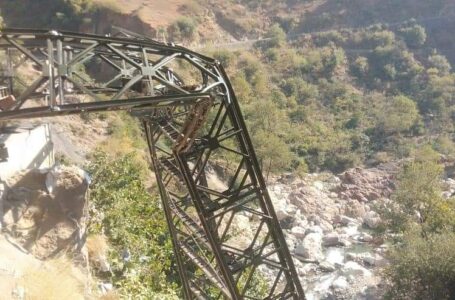 सिरमौर, शिमला के साथ उत्तराखण्ड प्रदेश को जोड़ने वाला फेडीज पुल पूर्ण होने से पहले धराशाही हुआ