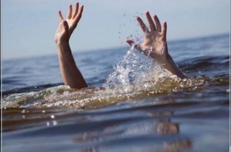 गोबिंद सागर झील में एक नाव पलटने से एक युवक की मौत, दो युवक अभी लापता