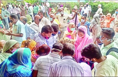 लोग भीड़ जुटाकर खुद ही बुला रहे बीमारी