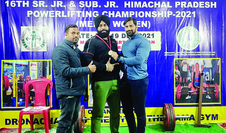 विक्रमजीत सिंह ने लिफ्टिंग चैंपियनशिप में प्राप्त किया स्वर्ण पदक