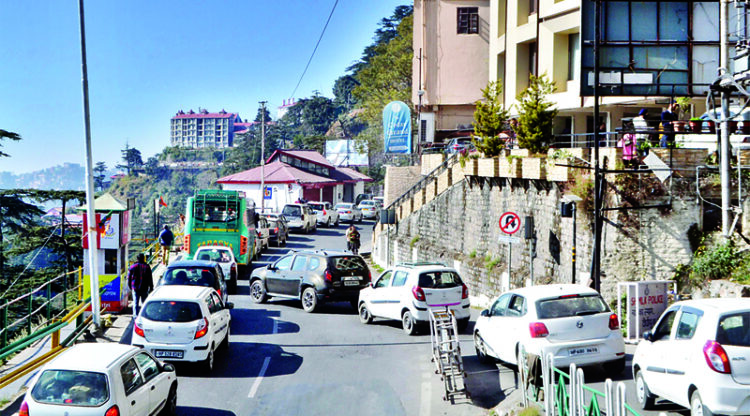 शिमला शहर को जाम से निजात बसों की एंट्री बंद करने का किया प्रावधान