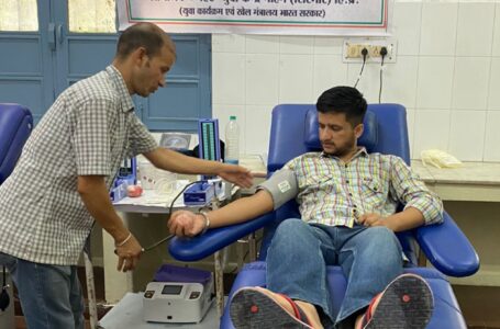 20 युवाओं ने स्वेच्छा से रक्तदान कर 18 यूनिट रक्त किया एकत्र