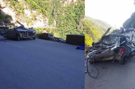 राष्ट्रीय राजमार्ग पर एक बार फिर बड़ा हादसा ,चट्टाने गिरने से एक व्यक्ति की मौत ,दो लोग गंभीर से घायल