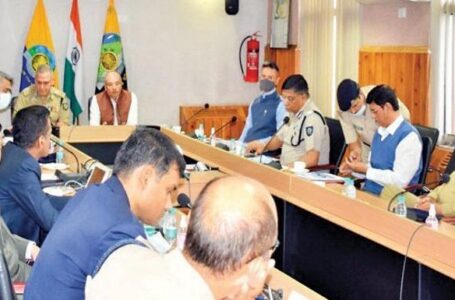 विधान सभा चुनावों को लेकर मनीष गर्ग ने की पुलिस अधिकारियों से  बैठक