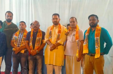 आदर्श रामलीला क्लब राजबंन के द्वारा आयोजित रामलीला में जिला कांग्रेस महासचिव वालिया मुख्यातिथि रहे