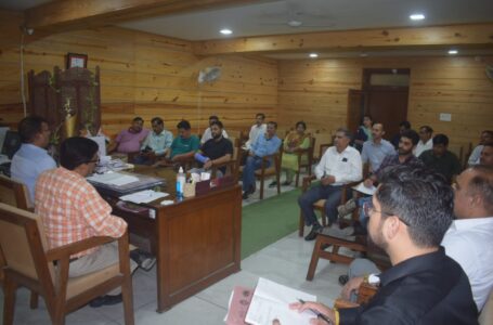 पांवटा साहिब में चुनाव व्यय समिति की बैठक आयोजित एसडीएम ने पांवटा साहिब विस क्षेत्र में चुनावी तैयारियों की दी विस्तृत जानकारी