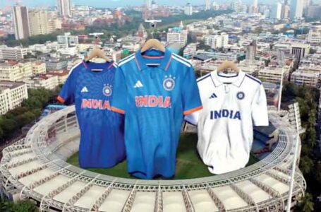 टीम इंडिया की नई जर्सी लॉन्च