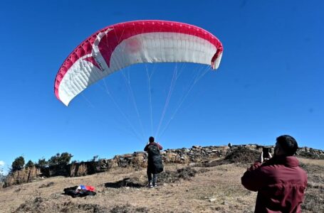 सिरमौर में Paragliding Site मे Regular Commercial उड़ानें शुरू