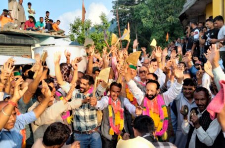 चौतरा प्रांगण टिटियाना में चार दिवसीय ठारी माता शांत महापर्व ठुंडू बिरादरी के शामिल होने के साथ हुआ महायज्ञ का समापन