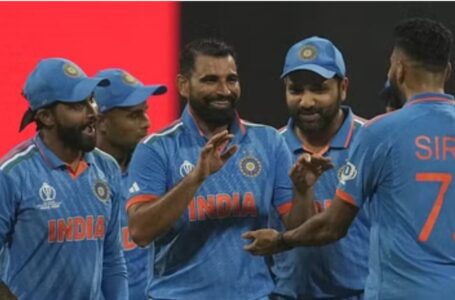 भारत ने श्रीलंका को 302 रन से हराया ,लगातार सातवां मैच जीता और सेमीफाइनल में जगह बनाने वाली पहली टीम बनी
