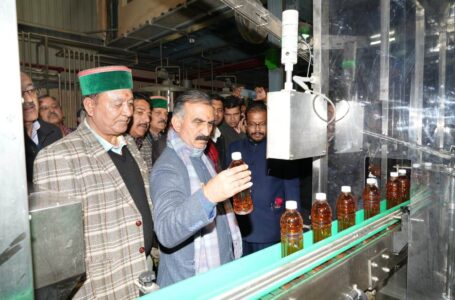 मुख्यमंत्री ने पराला में 100.42 करोड़ रुपये से निर्मित अत्याधुनिक फल विधायन संयंत्र का किया लोकार्पण