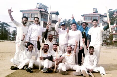 चेयरमैन-II की टीम ने जीती  एच पी पी सी एल क्रिकेट टूर्नामेंट की ट्रॉफी