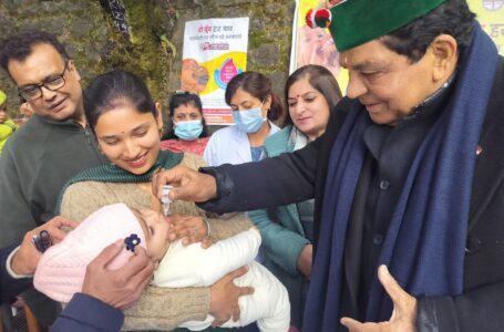 स्वास्थ्य मंत्री ने किया पोलियो टीकाकरण अभियान का शुभारम्भ