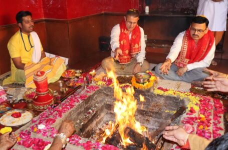 हवन और यज्ञ के साथ माता बालासुंदरी चैत्र नवरात्र मेले का विधिवत शुभारम्भ